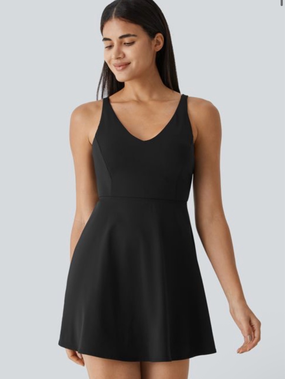 NWT HALARA *WHITE* ‘Softly Zero’ Dance Active Mini Dress Size Medium *No Shorts*